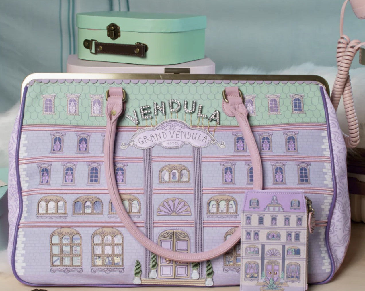 Grand Vendula Hotel bags