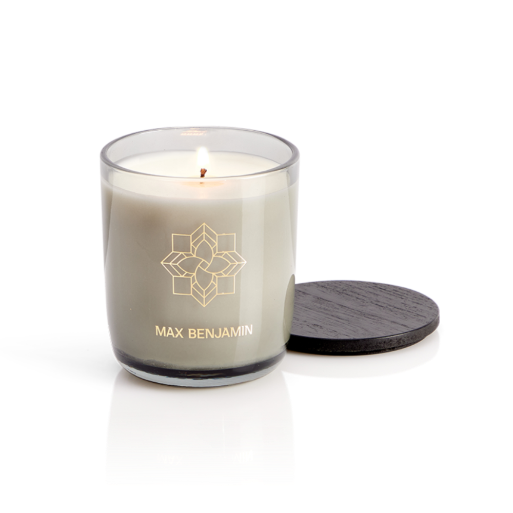 Max Benjamin French Linen Water Candle