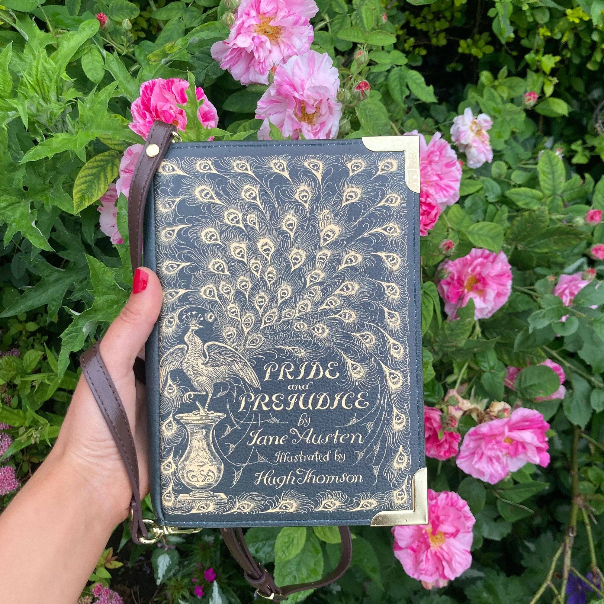 Book-shaped handbag with 'Pride and Prejudice' design