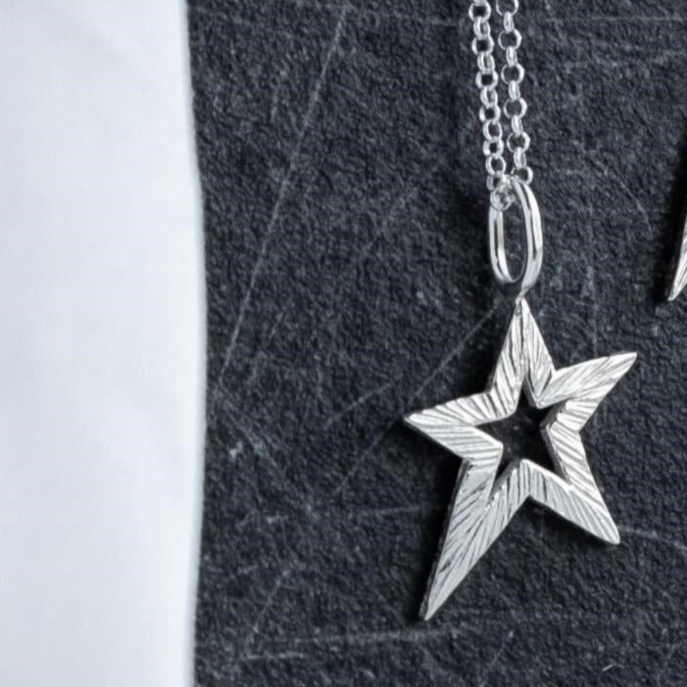 Holly Silver by Silver - Straburst Hammered Necklace Mini