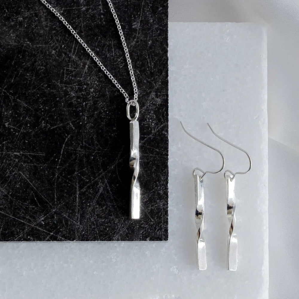 Holly Silver by Rebecca - Turning Point Mini Silver Necklace