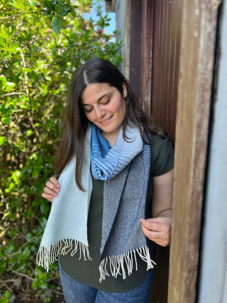 McNutt Scarf of Donegal - Lambswool Denim Ómbre