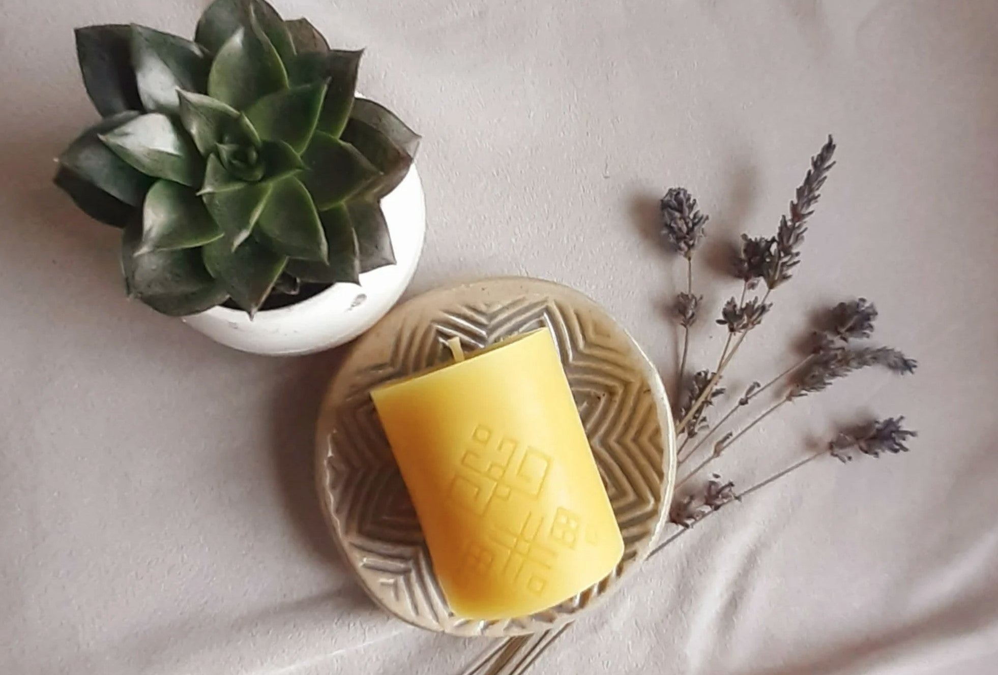 100% Beeswax candle irish ireland candles