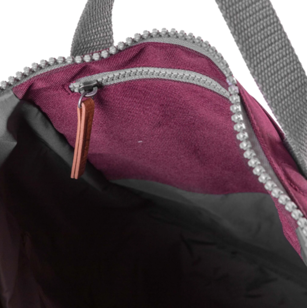 Roka bags Roka Finchley A Sustainable Backpack medium sienna inside
