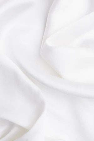 The Belle Brush - 100% Silk Pillowcase white